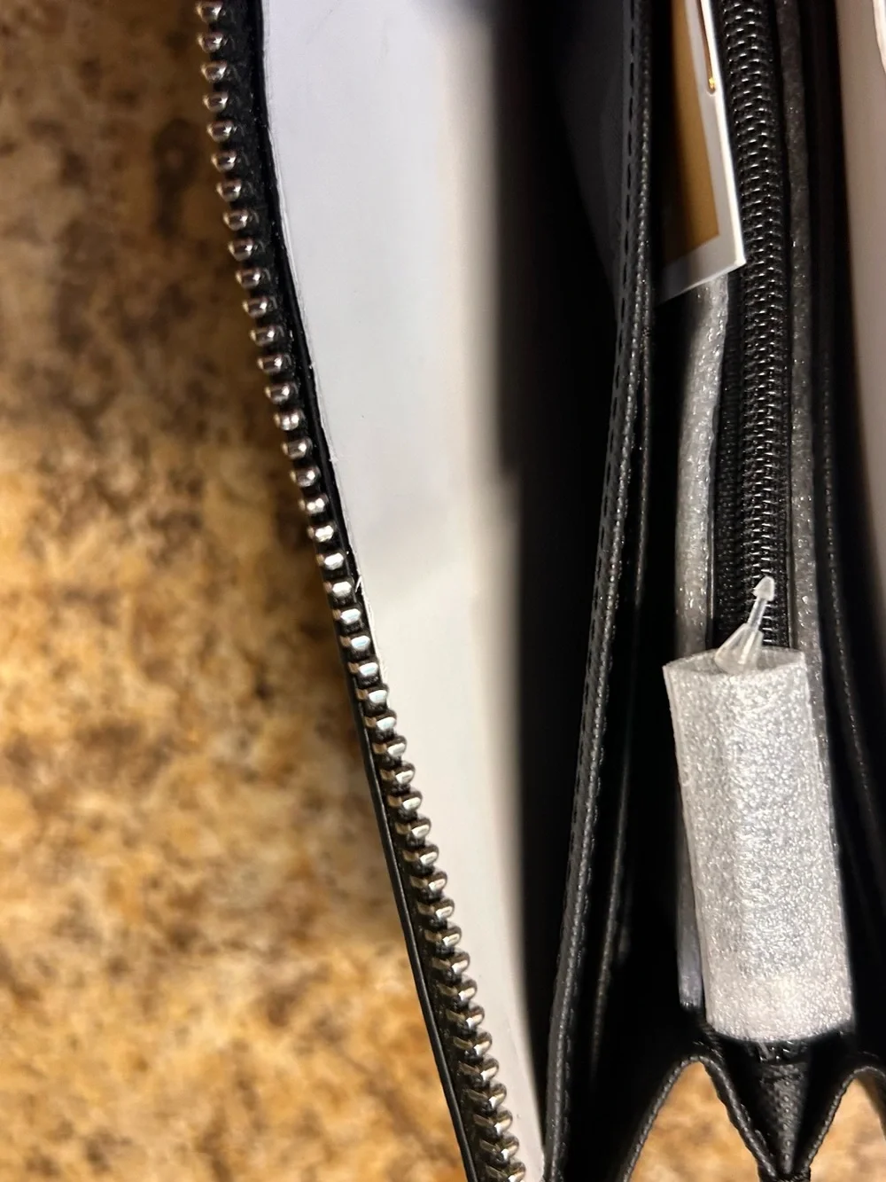 NWT!! Michael Kors Black Saffiano Zip Around Wallet